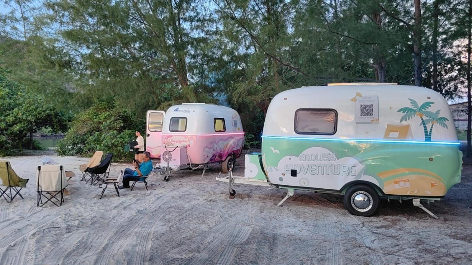 Langkawi Pantai Cenang - Private Beach Glamping Experience Exteriör bild